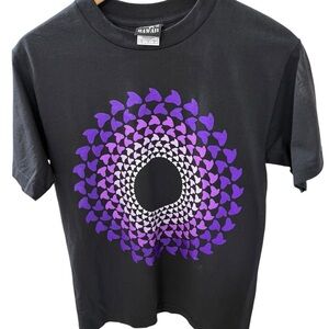 Defend Hawaii Graphic Tee Size Small 10O% Cotton Black Short Sleeve Defender